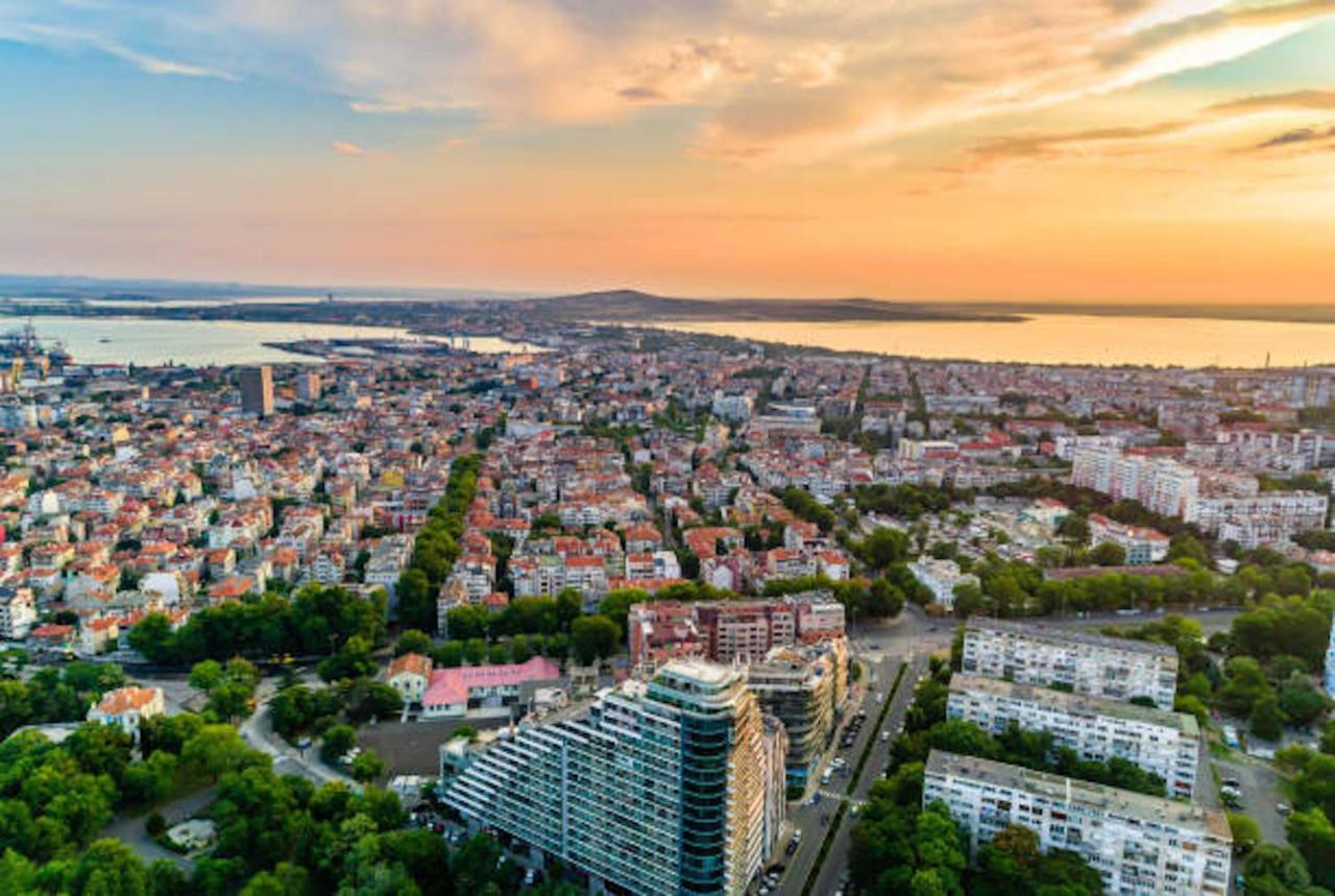 Apart Hotel Salt Lake Поморие Экстерьер фото